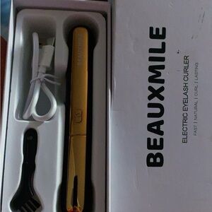 Gold Electric Eyelash Curler - Rechargeable Heated Lash Tool